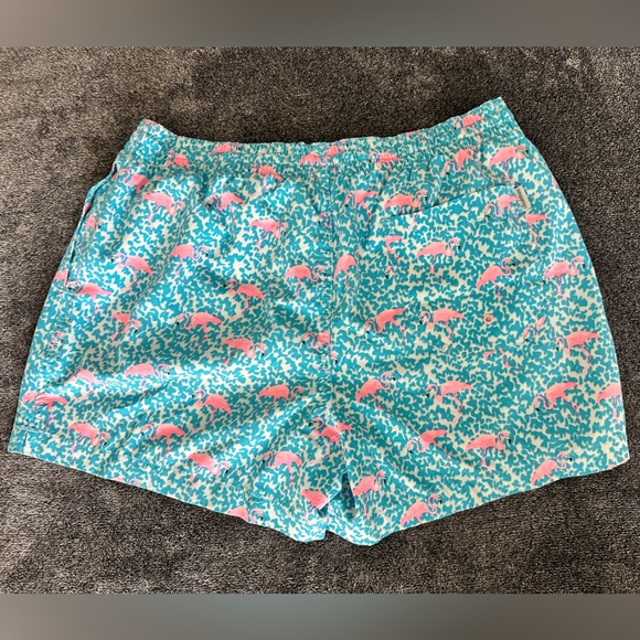 Chubbies Men's Classic Blue & Pink Domingo Flamingo Swim Trunks, Size Large - Picture 2 of 7